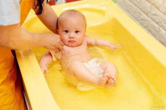 成都正规助孕机构代生指南，同性试管婴儿费用及成功率分析